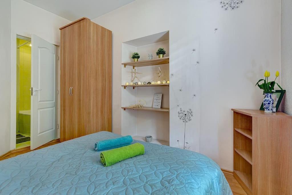 Private Entrance-2 Rooms-Old Town- Free Parking Vilna Exterior foto